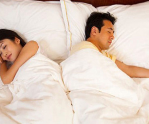 Đỡ đẻ cho người khác quá nhiều, tôi chẳng còn hứng ái ân với vợ