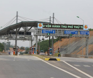BOT mang tiếng "móc túi": Vì đâu nên nỗi?