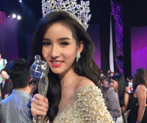 Tân Hoa hậu chuyển giới Thái Lan được khen "hơn cả thiên thần"