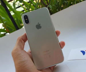 Xuất hiện mô hình iPhone 8 đẹp "lung linh" tại Việt Nam