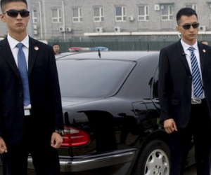 Cung cấp dịch vụ thuê vệ sỹ như gọi taxi Uber