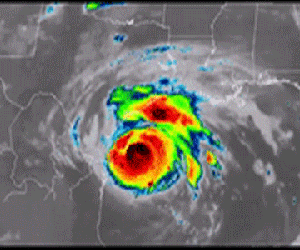 Video: "Siêu bão thập kỷ" Harvey quét dọc bờ biển bang Texas