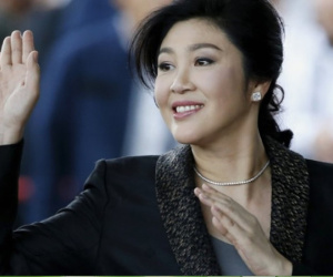 Bà Yingluck vứt điện thoại, đổi xe trong vụ đào thoát vĩ đại