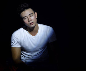 Đông Hùng: "4 năm làm việc kiệt sức để trả khoản nợ 16 tỷ đồng cho mẹ"