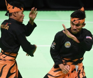 Malaysia lần đầu lên tiếng sau hàng loạt tố cáo dùng "trò bẩn"