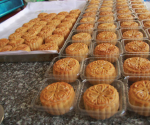 Năm nay, bánh trung thu "đểu", bẩn sẽ khó thoát?
