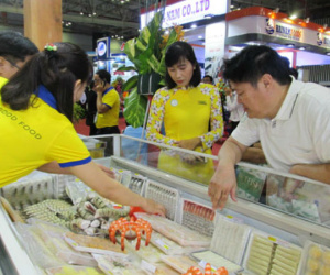 Trung Quốc lại ồ ạt gom thủy sản