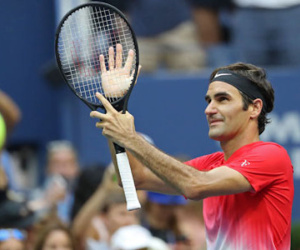 Federer lại phải đánh năm set để đi tiếp ở Mỹ Mở rộng