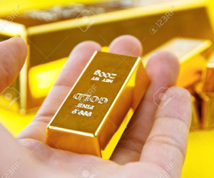 Giá vàng hôm nay 1/9: Vững trên đỉnh cao, lấy đà tăng tiếp