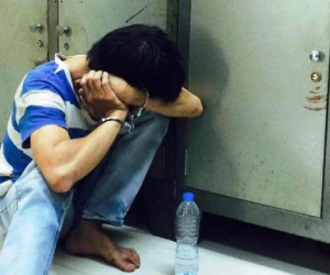 Hà Nội: Nam thanh niên ngáo đá, xông vào buồng khống chế cháu ruột làm con tin