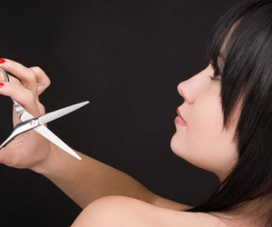 Tại sao không nên cắt tóc tháng cô hồn?