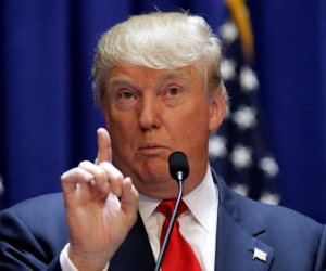 Tổng thống Trump ủng hộ 1 triệu USD cho người dân vùng bão lũ