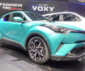 Toyota C-HR giá 1 tỷ đồng đang "rục rịch" về Việt Nam?