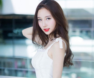 Cô gái đẹp như bông tuyết giữa "thiên đường chuyển giới" Thái Lan