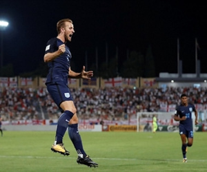 Harry Kane lập cú đúp, Anh đại thắng