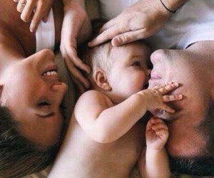 Đàn ông nói gì về "chuyện ấy" sau khi có con