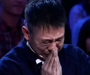 Lý Liên Kiệt đau đớn chống chọi căn bệnh cường tuyến giáp ở tuổi 54