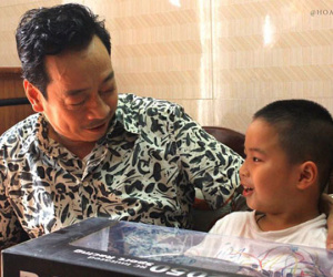 Ông trùm Phan Quân đến tận nhà gặp fan "chất" nhất "Người phán xử"