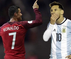 World Cup 2018: Messi xem Ronaldo biểu diễn qua tivi?
