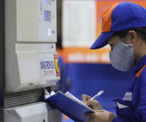 Xăng tăng giá từ 15h chiều nay