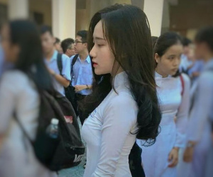 Dân mạng tìm kiếm 10X xinh xắn trong tà áo dài ngày khai giảng