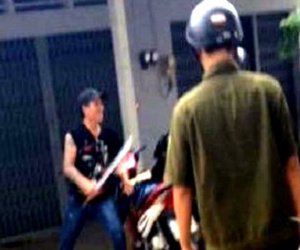 Trung úy công an bị thanh niên nghi ngáo đá chém đứt gân tay