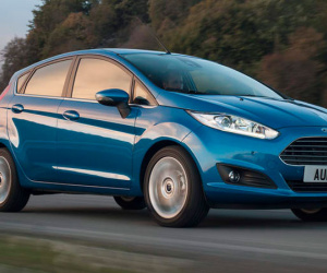 Đến lượt xe Ford giảm giá trong tháng "cô hồn"