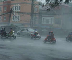 Dự báo thời tiết 7/9: Hà Nội mưa rào, đề phòng gió giật