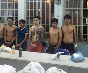 Nhóm mại dâm nam ở Sài Gòn bị trấn lột hơn nửa tỷ đồng