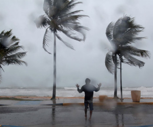 Siêu bão mạnh nhất Đại Tây Dương càn quét Caribe, 7 người chết