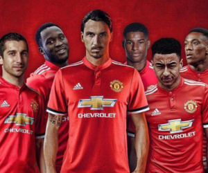 MU: Ibra trở lại, Mourinho có hàng tấn công mạnh nhất lịch sử?
