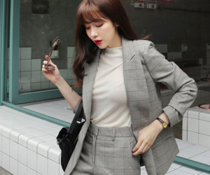 Thu năm nay nhất định phải sắm bộ suit, vì vừa đẹp lại đúng kiểu "mua 1 được 2"
