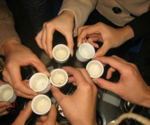 Năm ngày ba người Hà Nội liên tiếp tử vong do uống rượu methanol