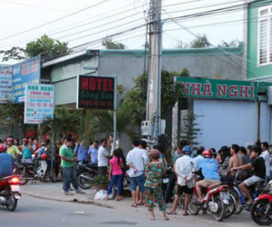 Hà Nội: Phát hiện 3 mẹ con tử vong bất thường trong nhà nghỉ