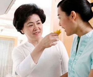 Mẹ chồng tâm sự chuyện phòng the khiến con dâu khiếp vía