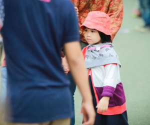 Người Hà Nội thích thú đón đợt gió lạnh đầu tiên trong năm