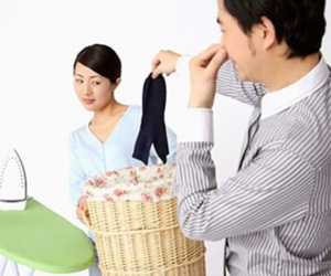 Phát sợ người chồng khấu trừ 20 nghìn mua bánh vào tiền trợ cấp nuôi con