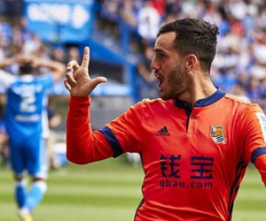 Sociedad sánh ngang Barca về số điểm sau ba vòng La Liga