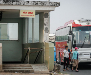 Ba hầm bộ hành nứt toác, vắng người qua lại ở Sài Gòn