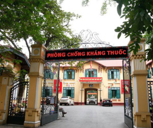 Bệnh nhân tố BV Việt Đức trì hoãn lịch mổ vì “không có tiền lót tay”