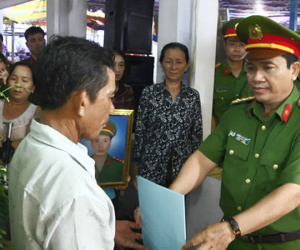 Nhang muỗi gây cháy nhà, thượng úy cảnh sát TP HCM hy sinh