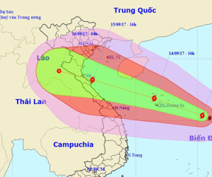 Bão Doksori tiếp tục tăng tốc tiến vào đất liền