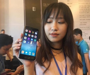 BPhone 2017 có bản cập nhật đầu tiên sau 35 ngày ra mắt