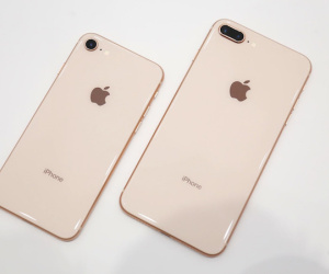 Thực tế iPhone 8, 8 Plus: Đòn bẩy để bán iPhone X?