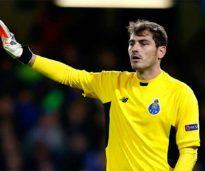 Casillas san bằng kỷ lục của Ryan Giggs tại Champions League