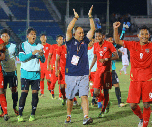HLV Myanmar khen U18 Việt Nam có nhiều cầu thủ thông minh