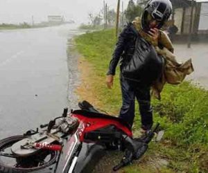 Ảnh hưởng của bão số 10: Mưa lớn kèm gió giật mạnh khiến nhiều phương tiện, biển quảng cáo bị thổi ngã