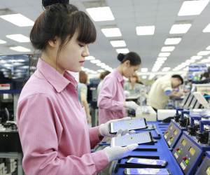 Gia đình công nhân nuôi 2 con chỉ còn 400.000 đồng/tháng tiền tích luỹ
