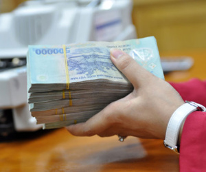Lại đề xuất đánh thuế lãi tiền gửi tiết kiệm
