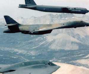 Trút "mưa bom" xuống Afghanistan - Mỹ vẫn loay hoay trong mớ hỗn độn